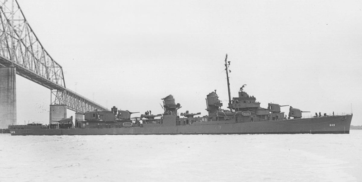USS Albert W Grant 649
