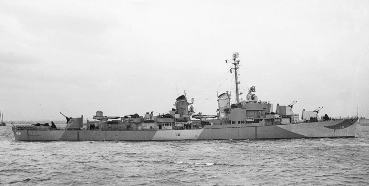 USS-Alfred-A.-Cunningham
