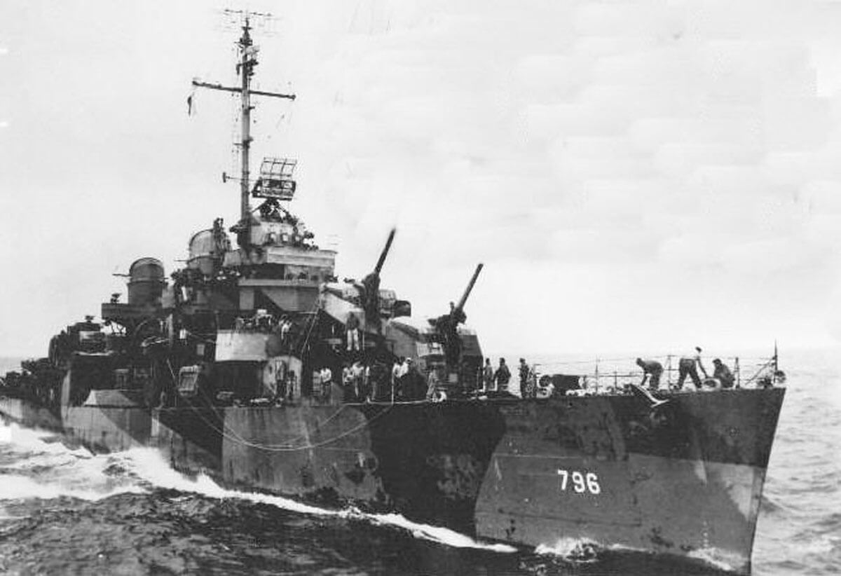 USS-Benham-DD796