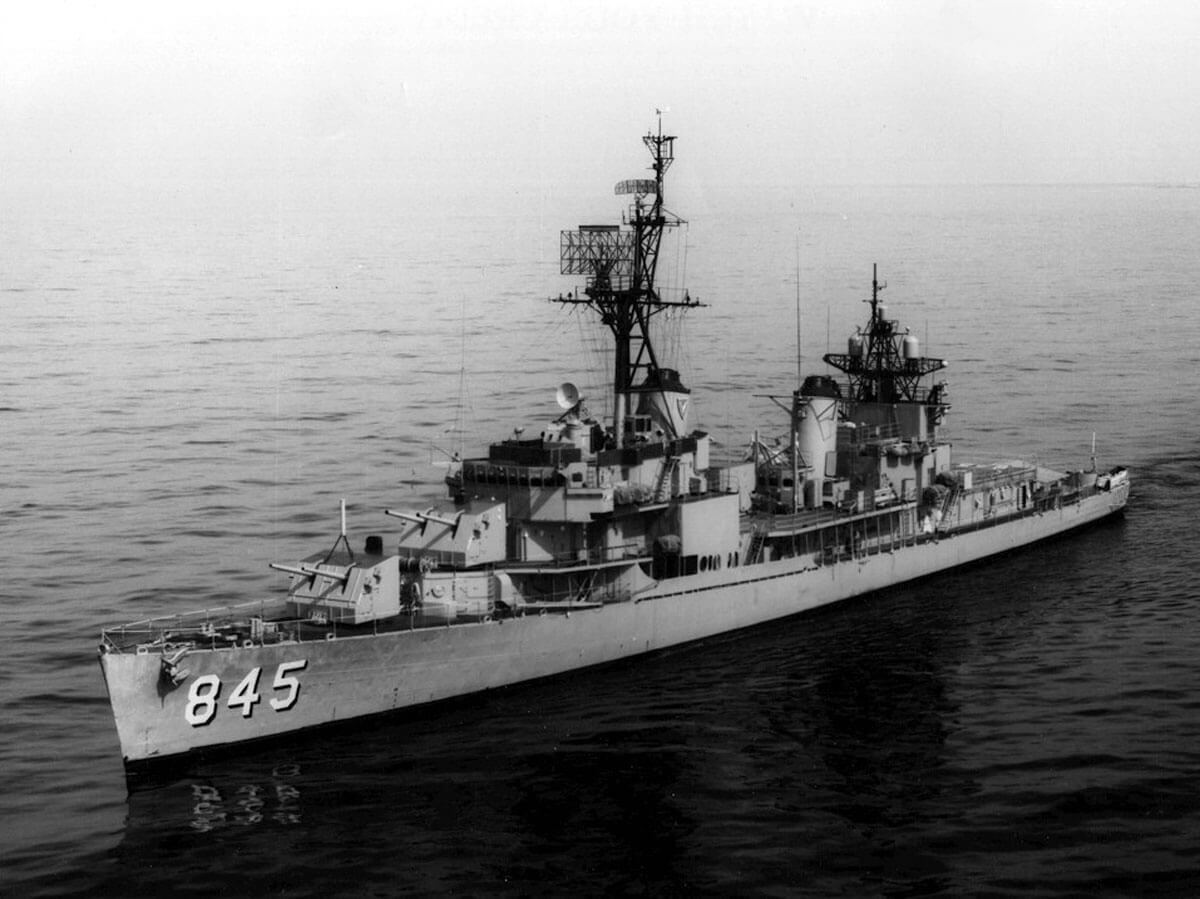 USS_Bausell_(DD-845)