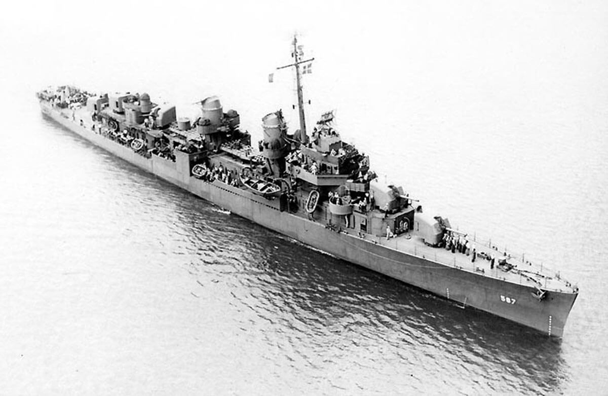 USS_Bell_(DD-587)