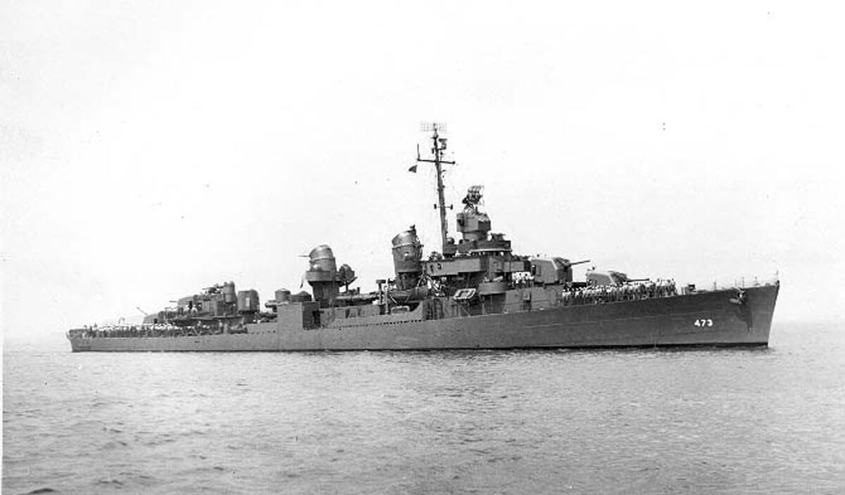 USS_Bennett_DD-473