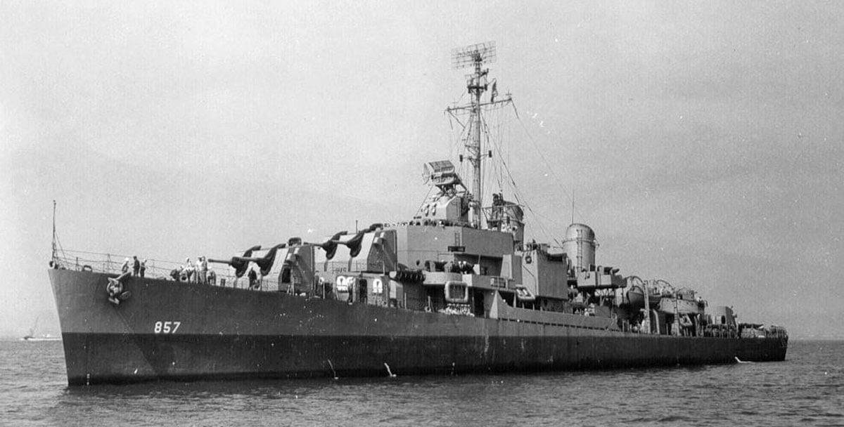 USS_Bristol_(DD-857)