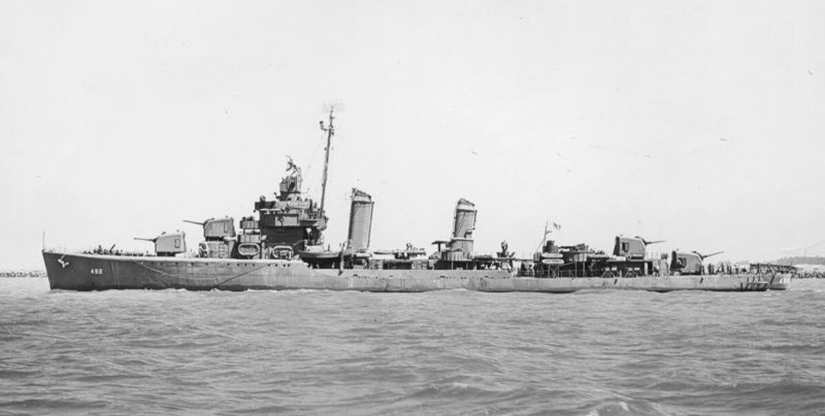 Uss-bailey-dd492